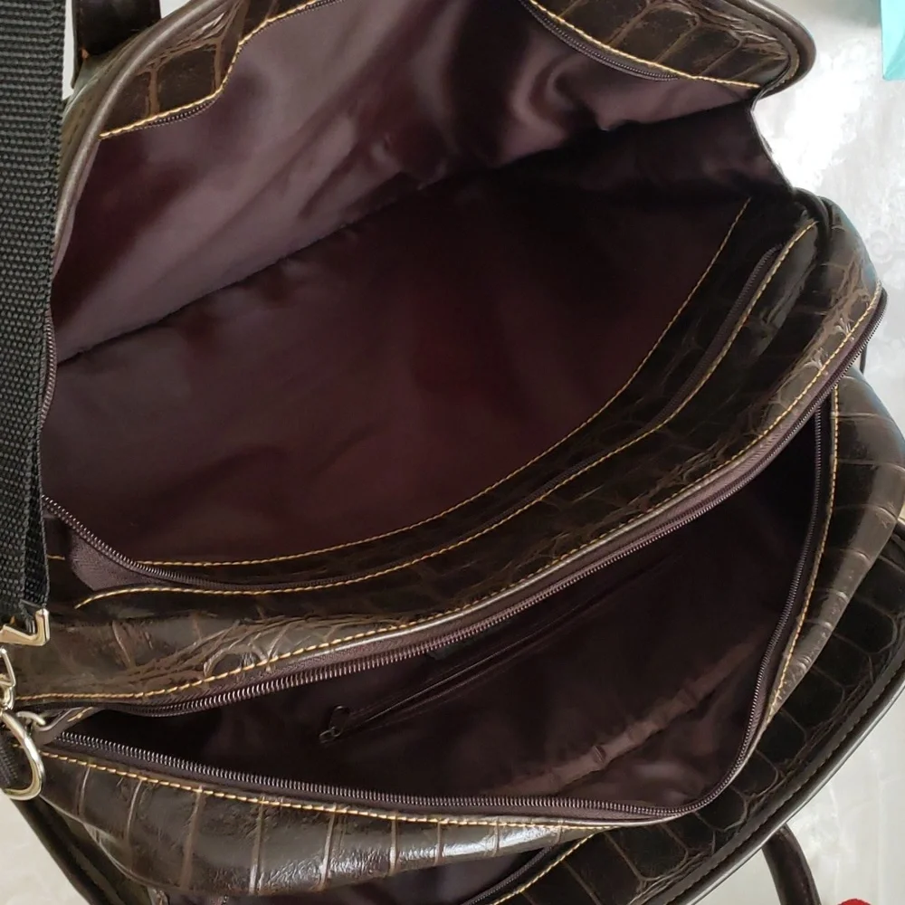 Bueno Travel Bag.